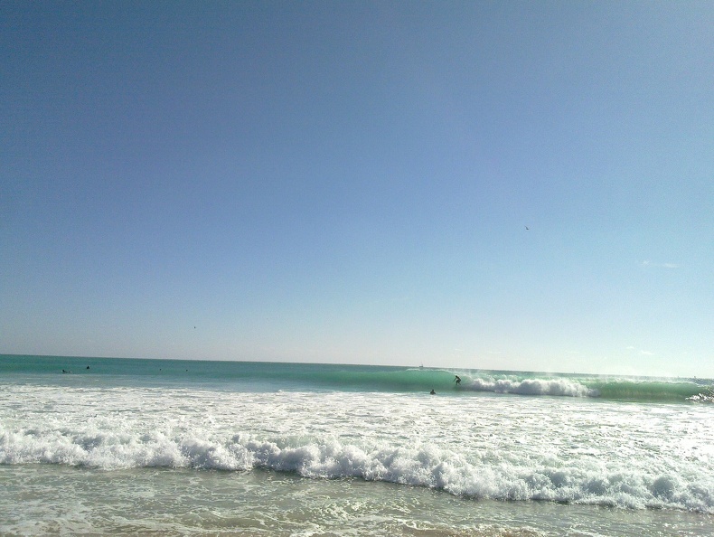 south_beach_sandy_surf0.jpg